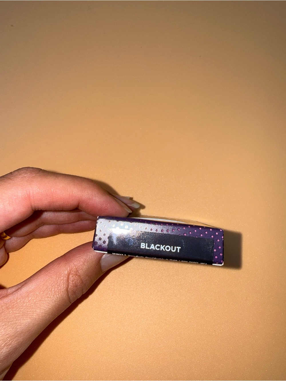 Urban Decay 24/7 Eyeshadow Single - Blackout - Picture 2 of 2